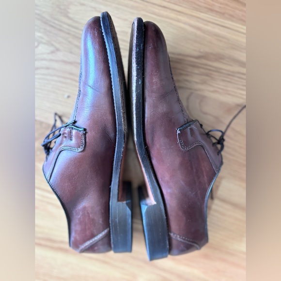 Men’s Allen Edmonds, Hancock, brown leather dress shoes, size 9 main image 5